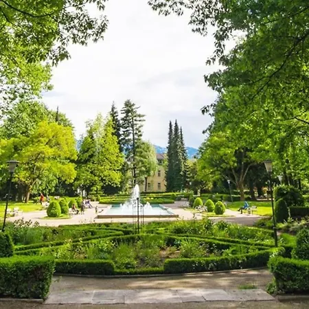 Hohenheim - Blue Am Stadtpark Daire